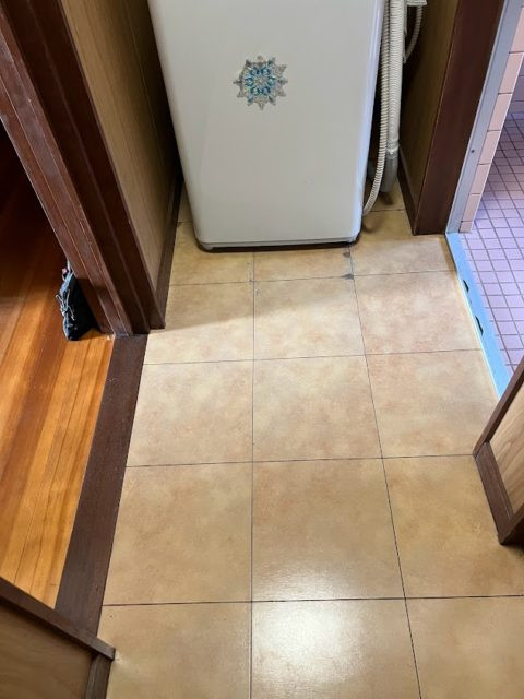 脱衣所　施工前